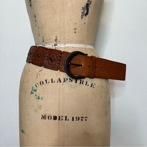 Laura Ralph Lauren tooled leather belt